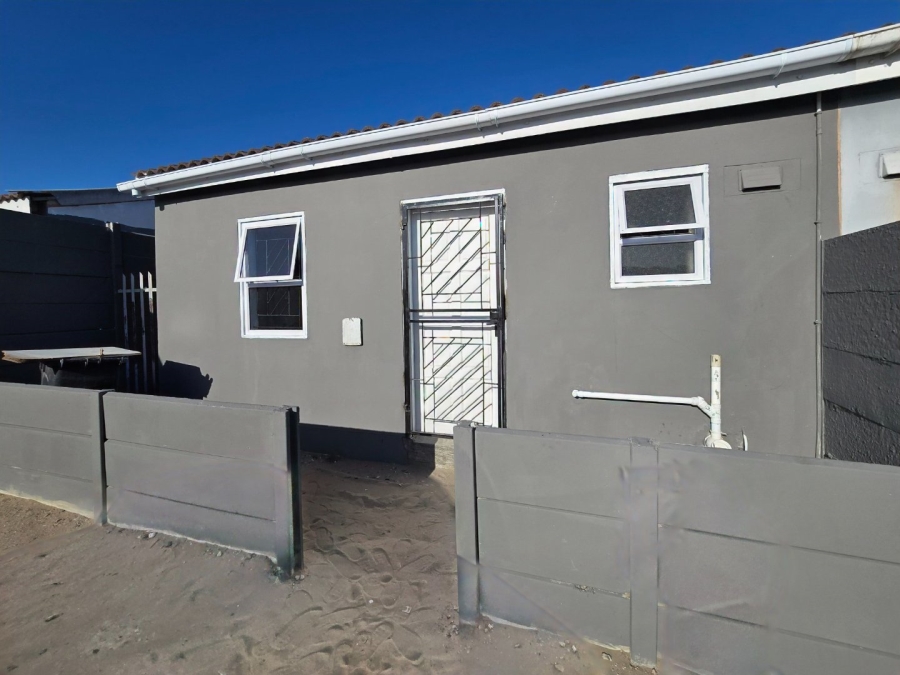 2 Bedroom Property for Sale in Pelican Park Western Cape